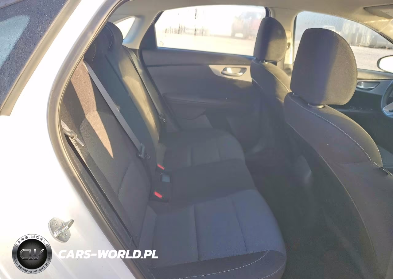 2024 Kia Forte Lxs VIN:3KPF24AD3RE732186 - 10