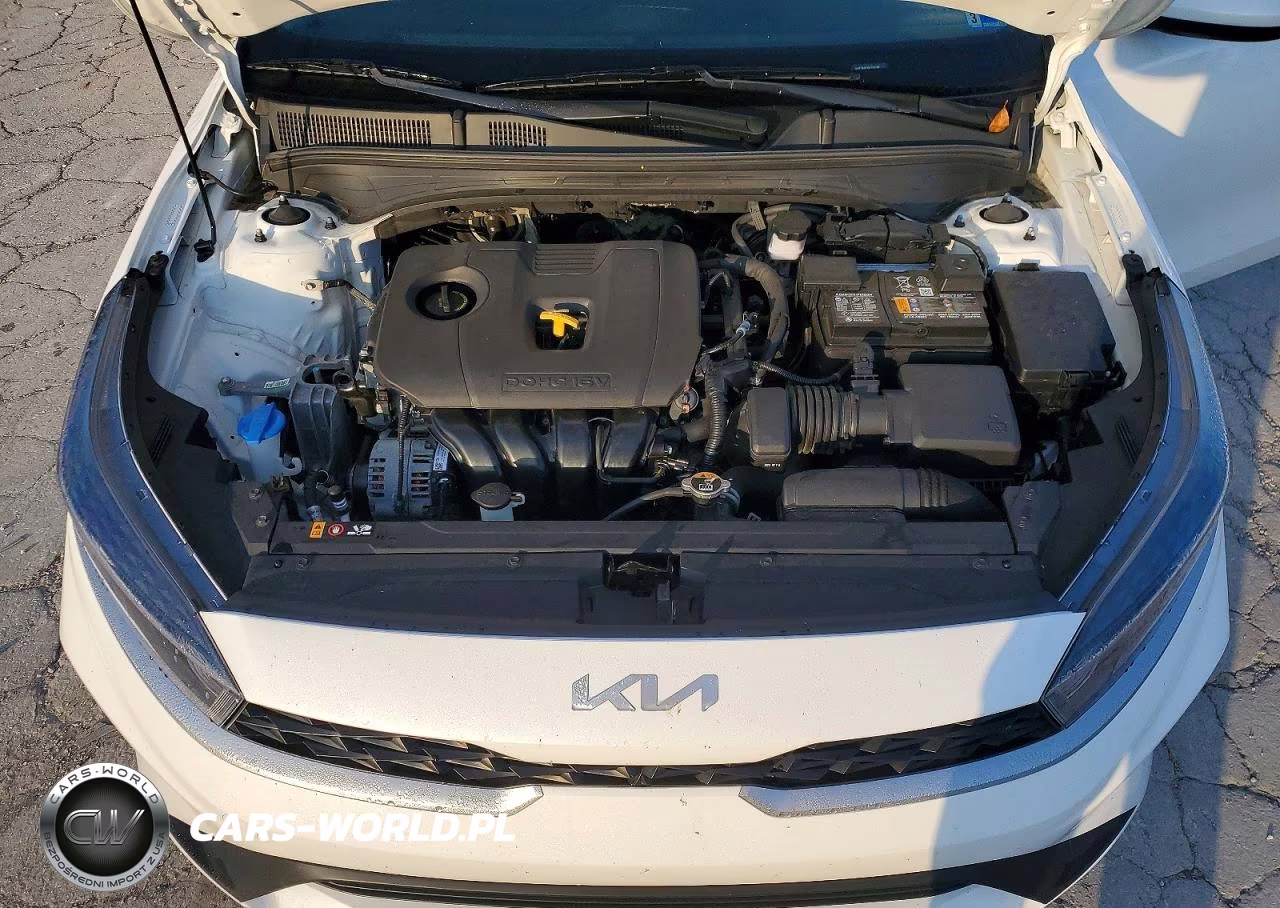 2024 Kia Forte Lxs VIN:3KPF24AD3RE732186 - 11