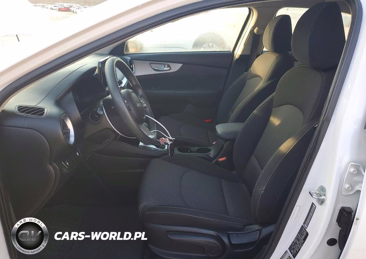 2024 Kia Forte Lxs VIN:3KPF24AD3RE732186 - 7