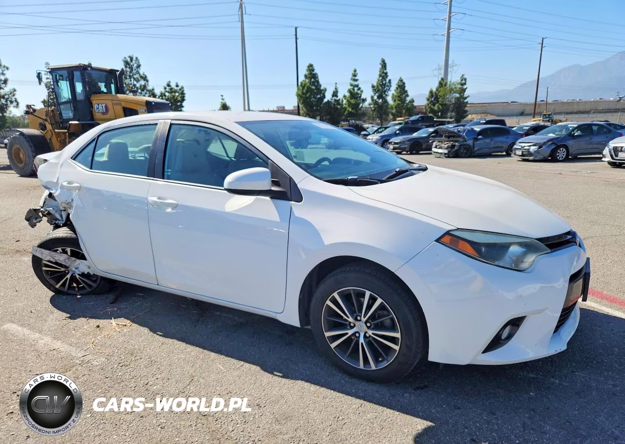 2016 Toyota Corolla Le Plus VIN:5YFBURHE9GP437884 - 4