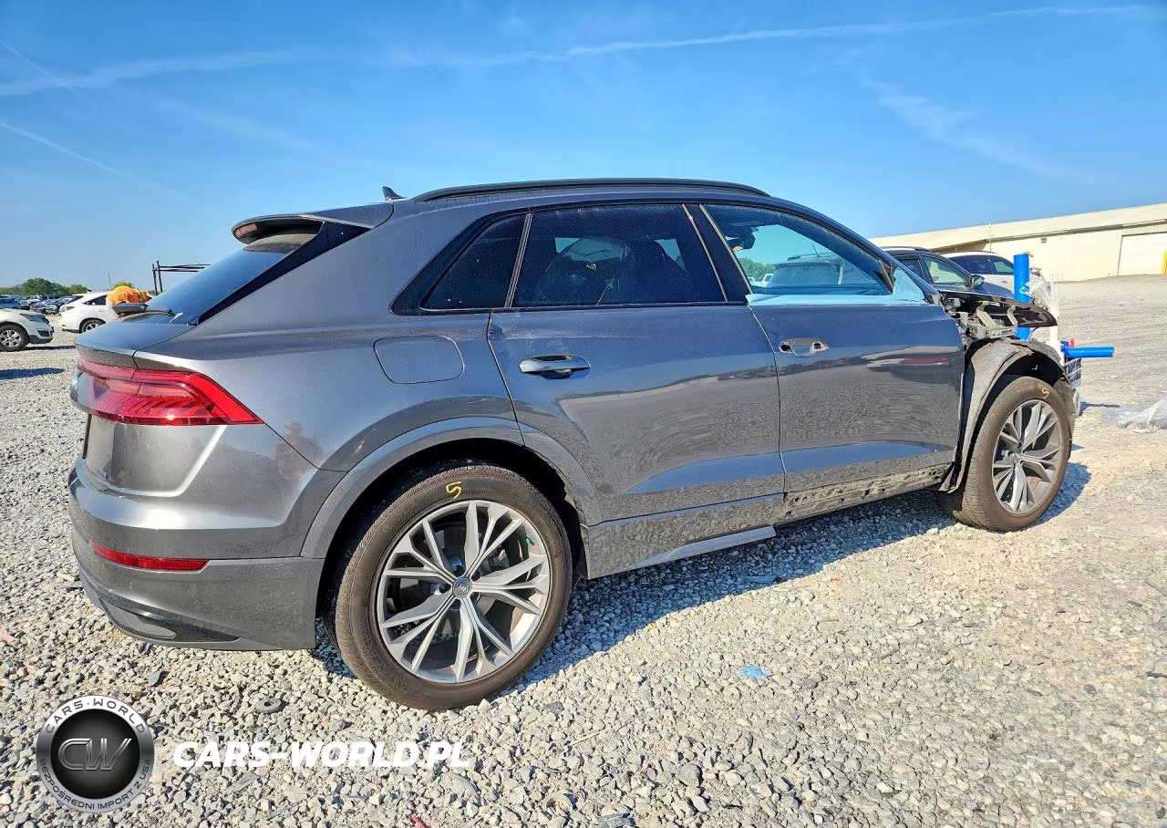 2020 Audi Q8 Premium VIN:WA1AVAF13LD005082 - 3