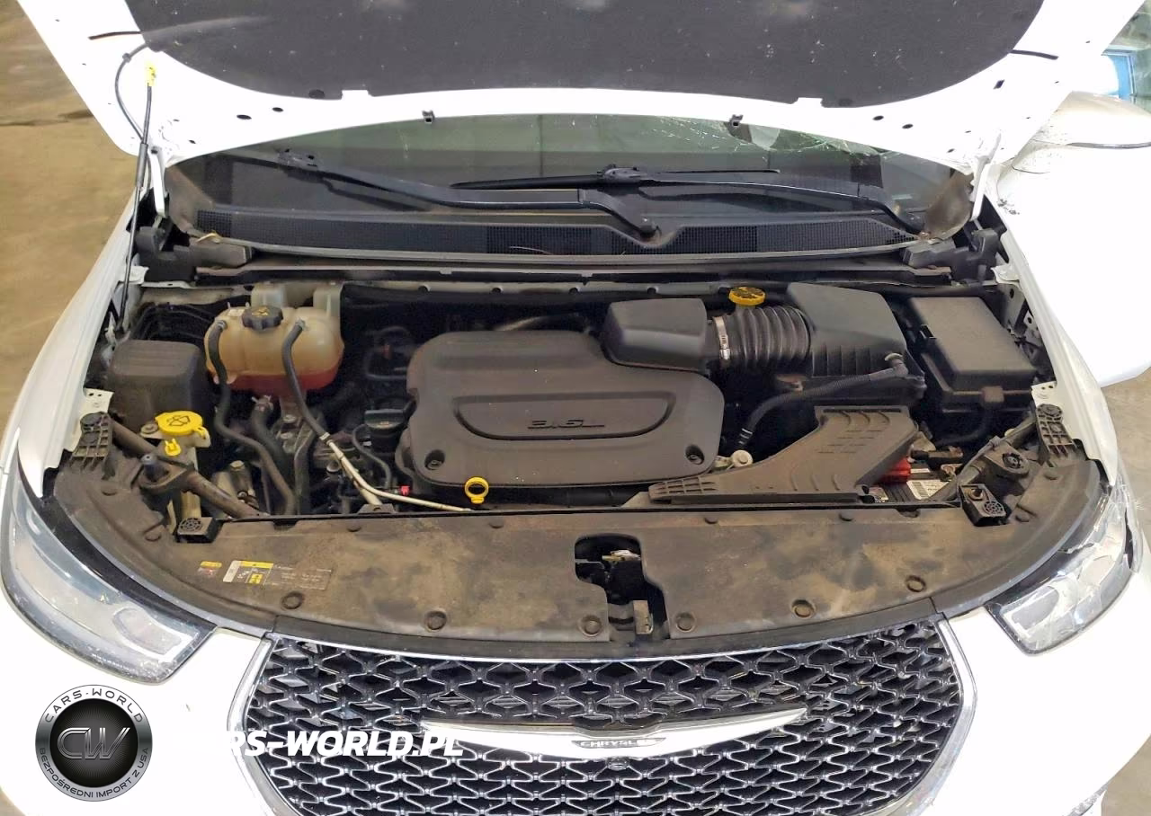 2022 Chrysler Pacifica Touring L VIN:2C4RC1BG5NR109744 - 12