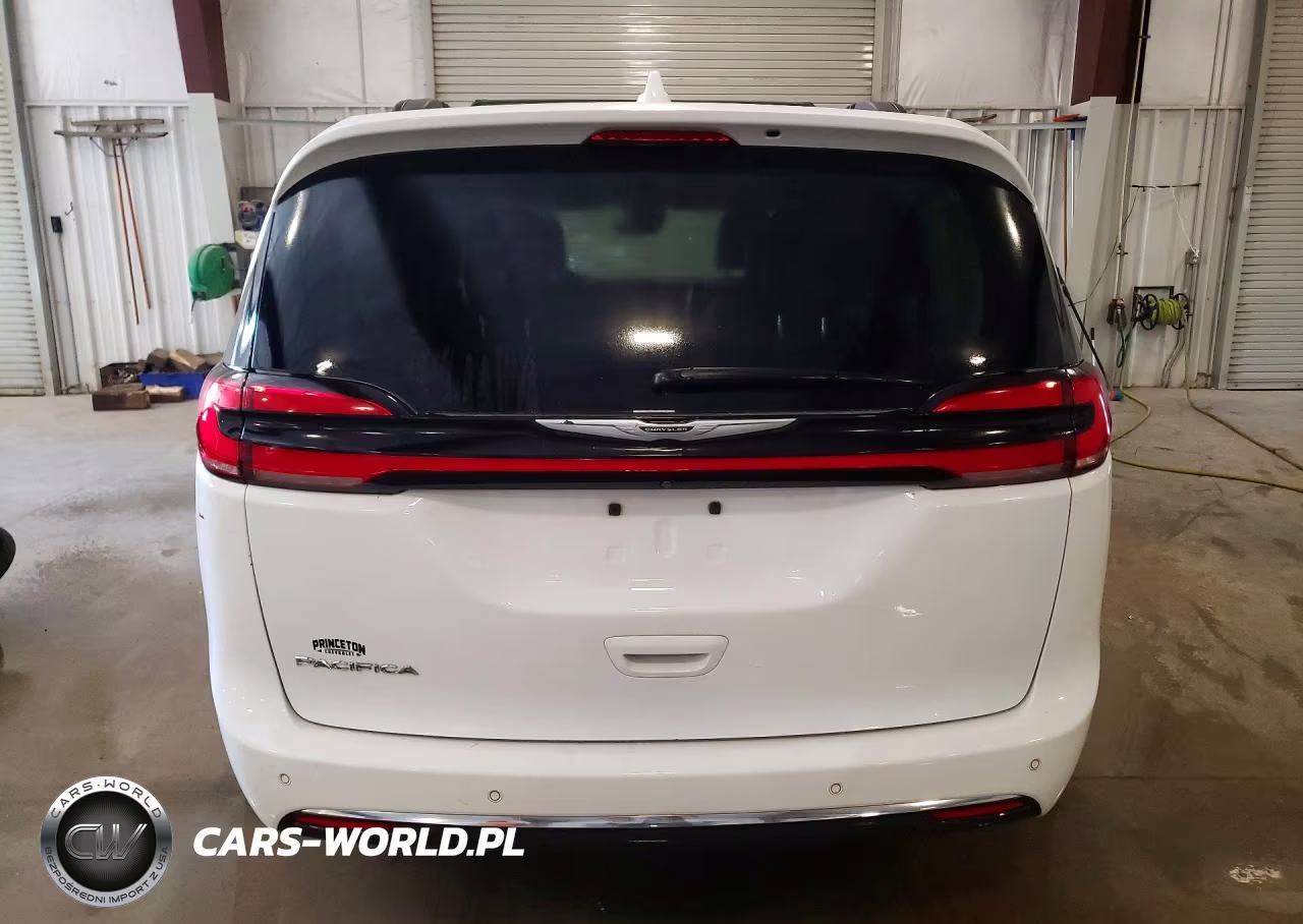 2022 Chrysler Pacifica Touring L VIN:2C4RC1BG5NR109744 - 6