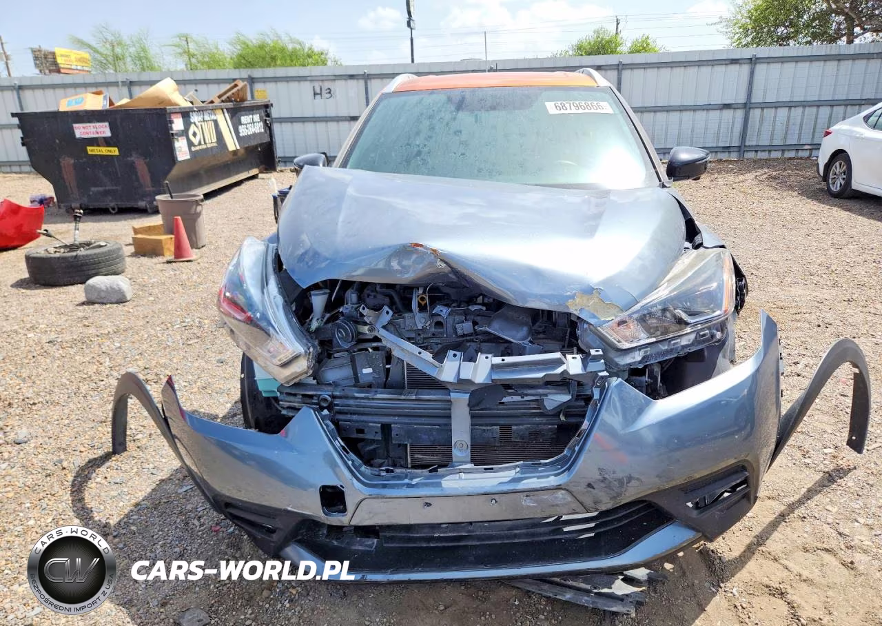 2019 Nissan Kicks Sr VIN:3N1CP5CU9KL557955 - 5