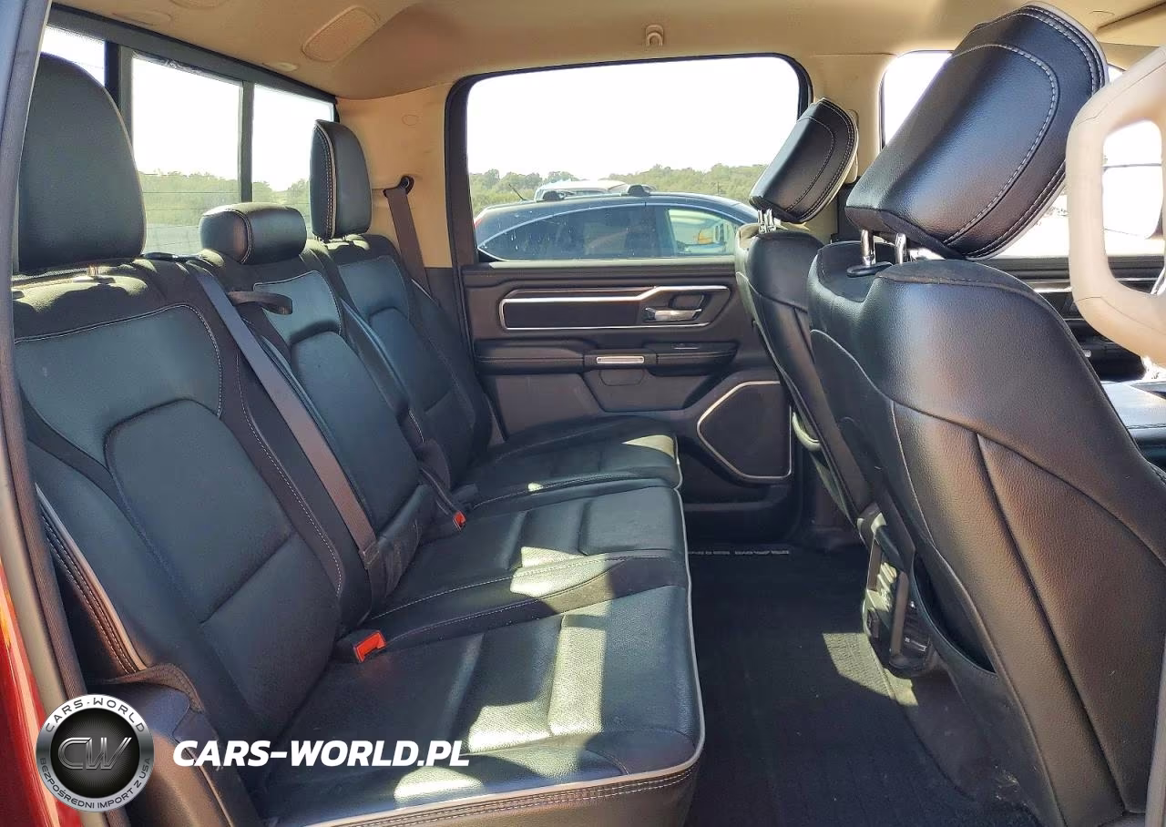 2021 Ram 1500 Laramie VIN:1C6SRFJT6MN771492 - 10