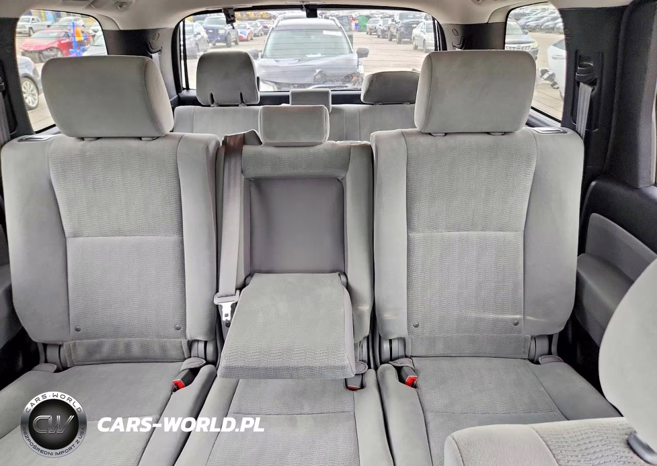 2016 Toyota Sequoia Sr5 VIN:5TDBW5G1XGS142561 - 10