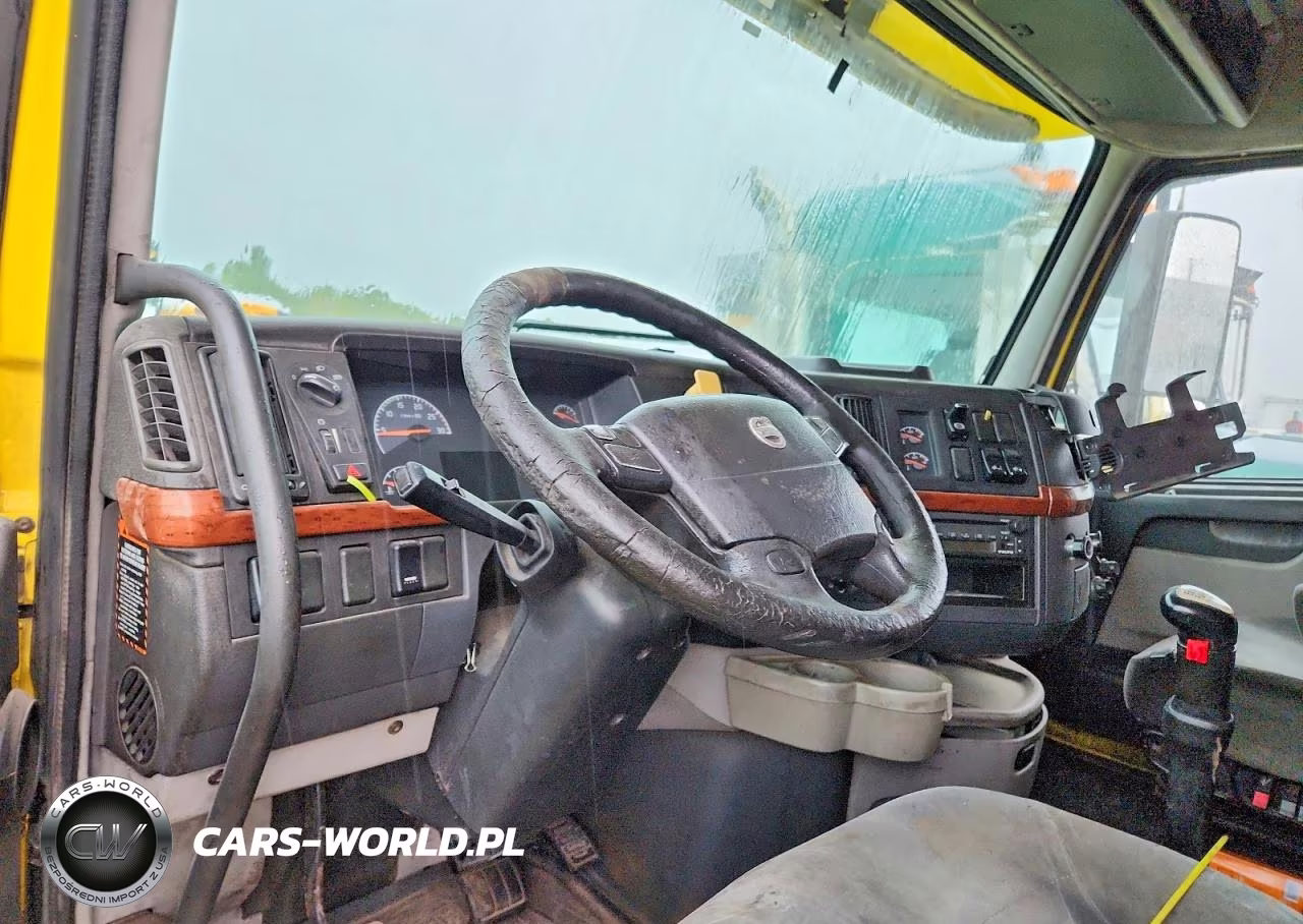 2006 Volvo Vn Vnl - Semi Truck VIN:4V4NC9GH16N447384 - 8
