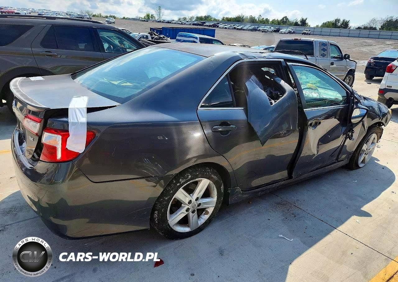2012 Toyota Camry Se VIN:4T1BF1FK0CU585810 - 3