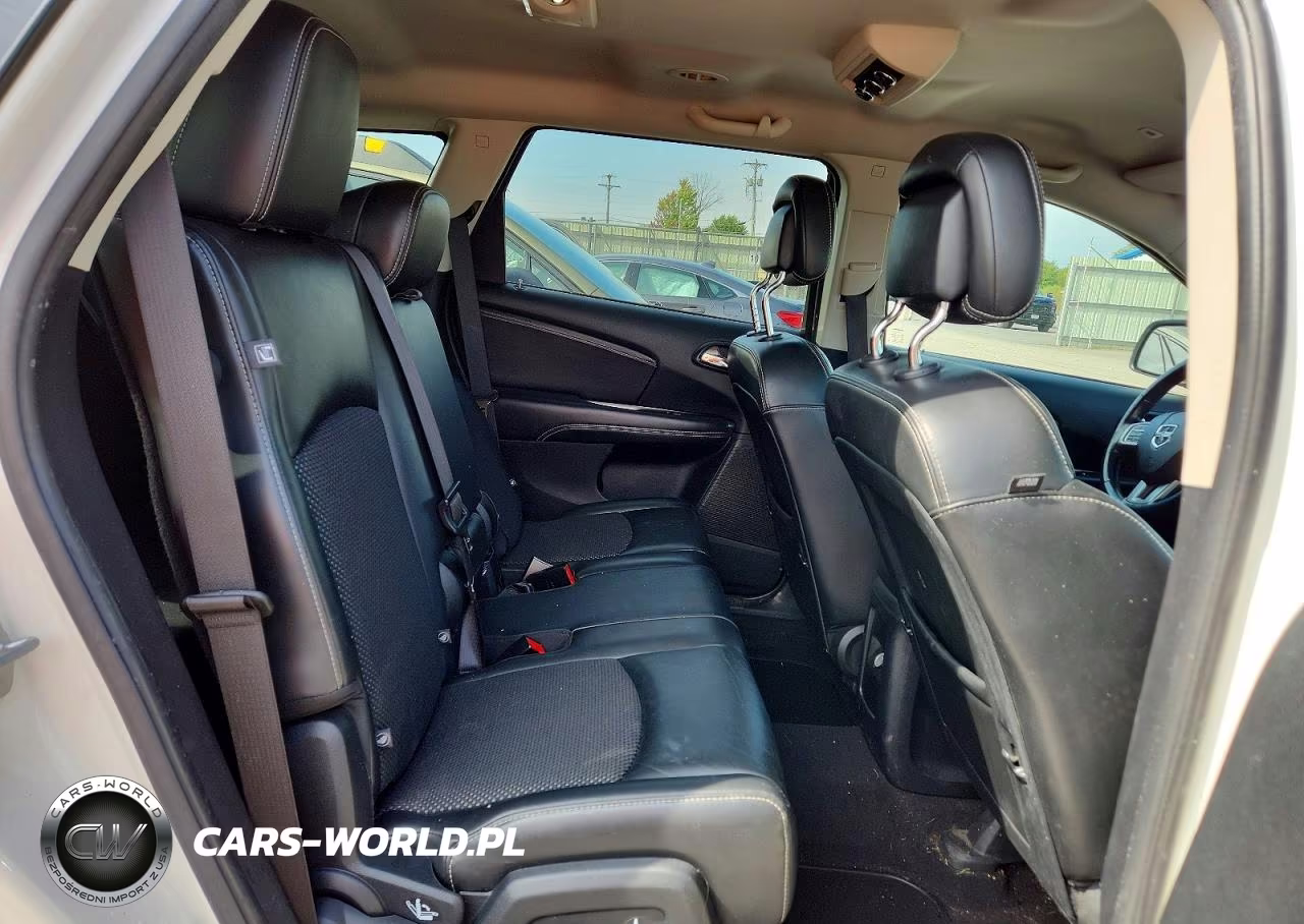 2018 Dodge Journey Crossroad VIN:3C4PDDGG0JT278267 - 11