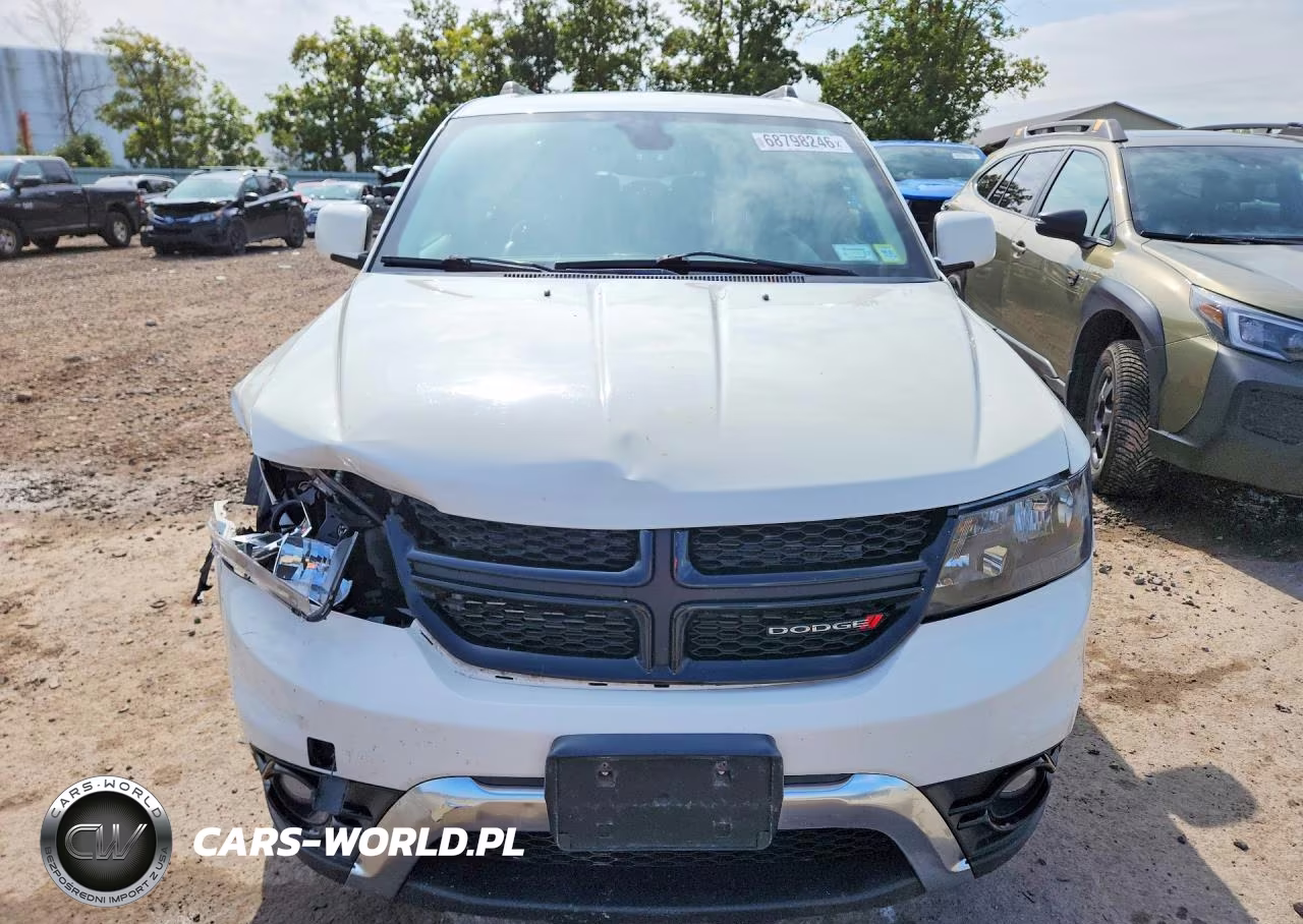 2018 Dodge Journey Crossroad VIN:3C4PDDGG0JT278267 - 5