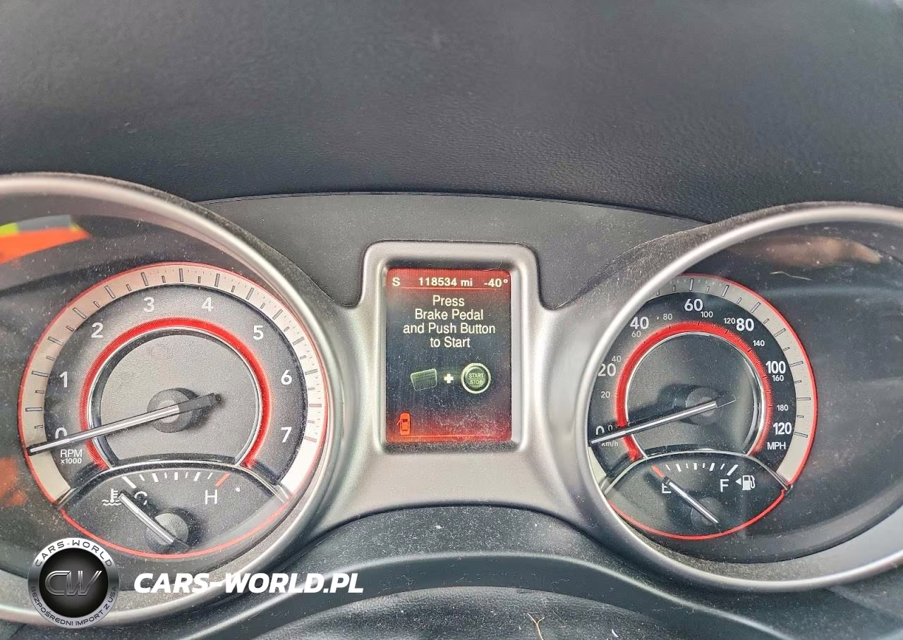 2018 Dodge Journey Crossroad VIN:3C4PDDGG0JT278267 - 9