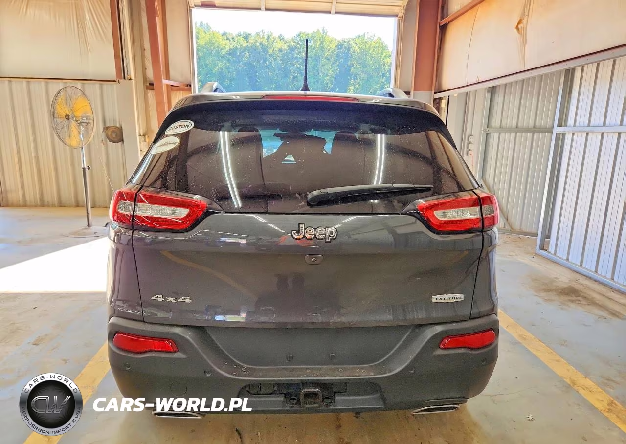 2016 Jeep Cherokee Latitude VIN:1C4PJMCSXGW211357 - 6
