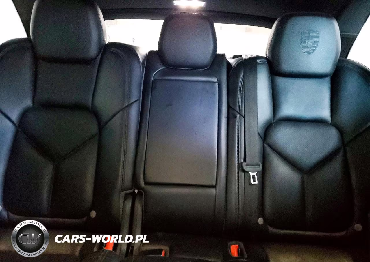 2018 Porsche Cayenne VIN:WP1AA2A28JKA02371 - 10