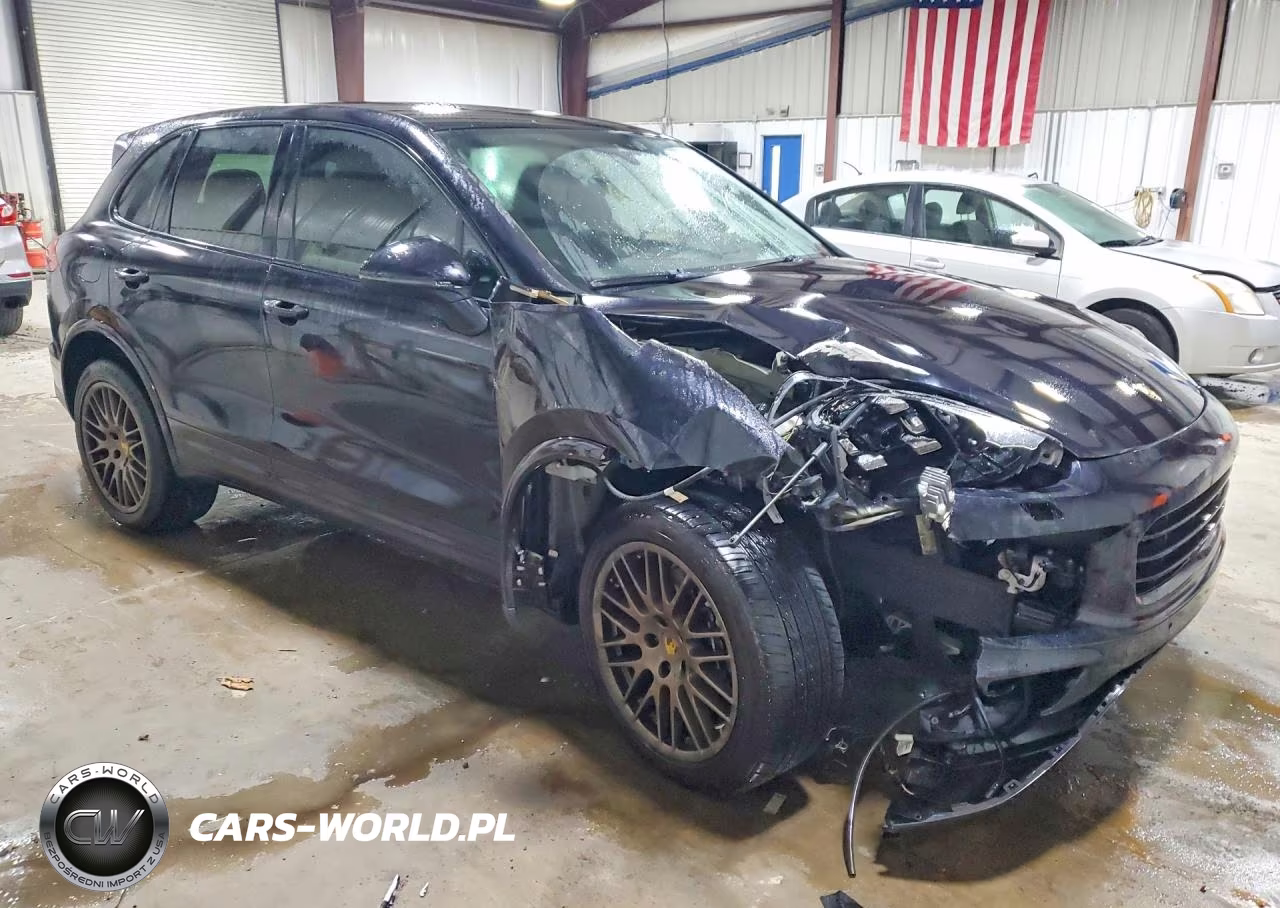 2018 Porsche Cayenne VIN:WP1AA2A28JKA02371 - 4