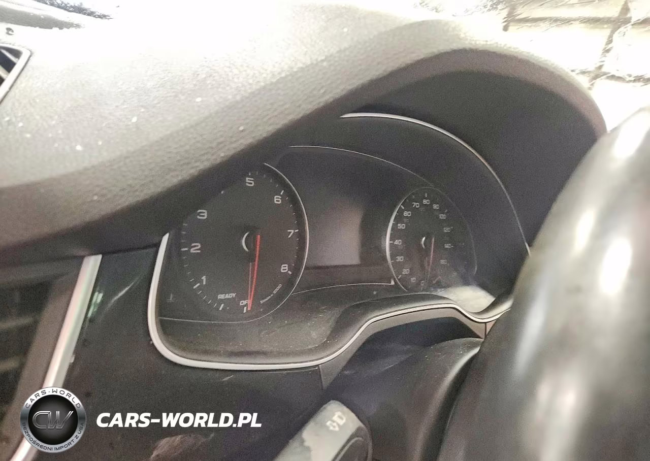 2018 Audi Q7 Premium Plus VIN:WA1LAAF73JD021370 - 9