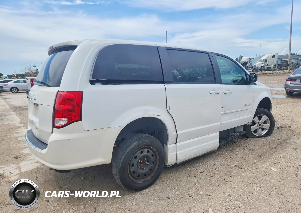 2018 Dodge Grand Caravan Se VIN:2C7WDGBG7JR363570 - 3