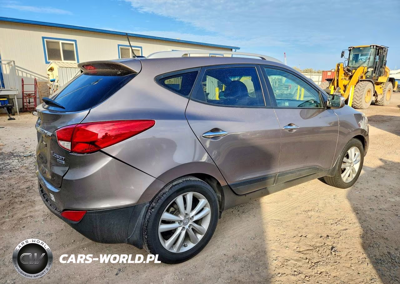 2012 Hyundai Tucson Limited VIN:KM8JU3AC2CU488024 - 3