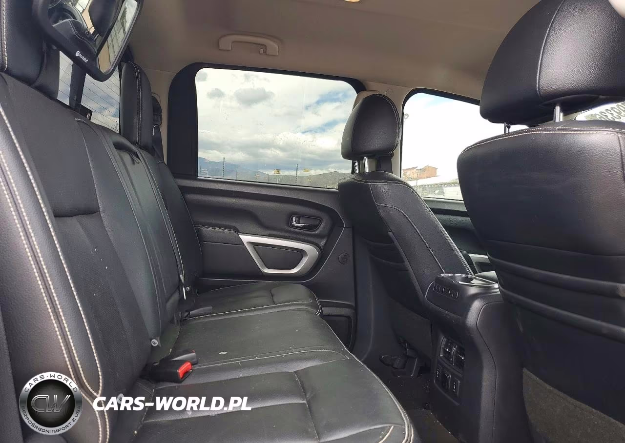 2018 Nissan Titan Xd Pro-4X VIN:1N6AA1F49JN519387 - 10