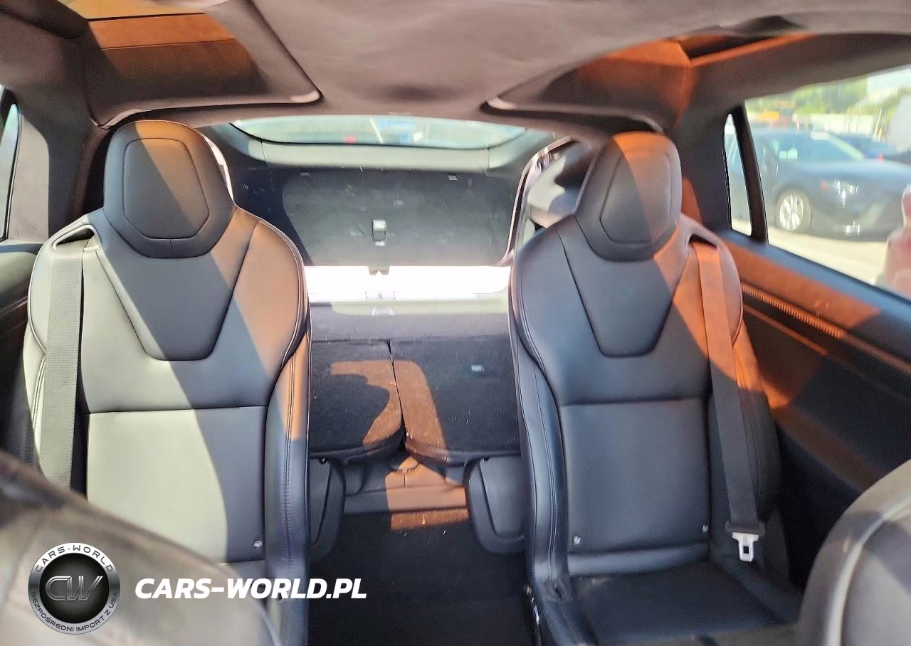 2018 Tesla Model X VIN:5YJXCBE26JF116009 - 10