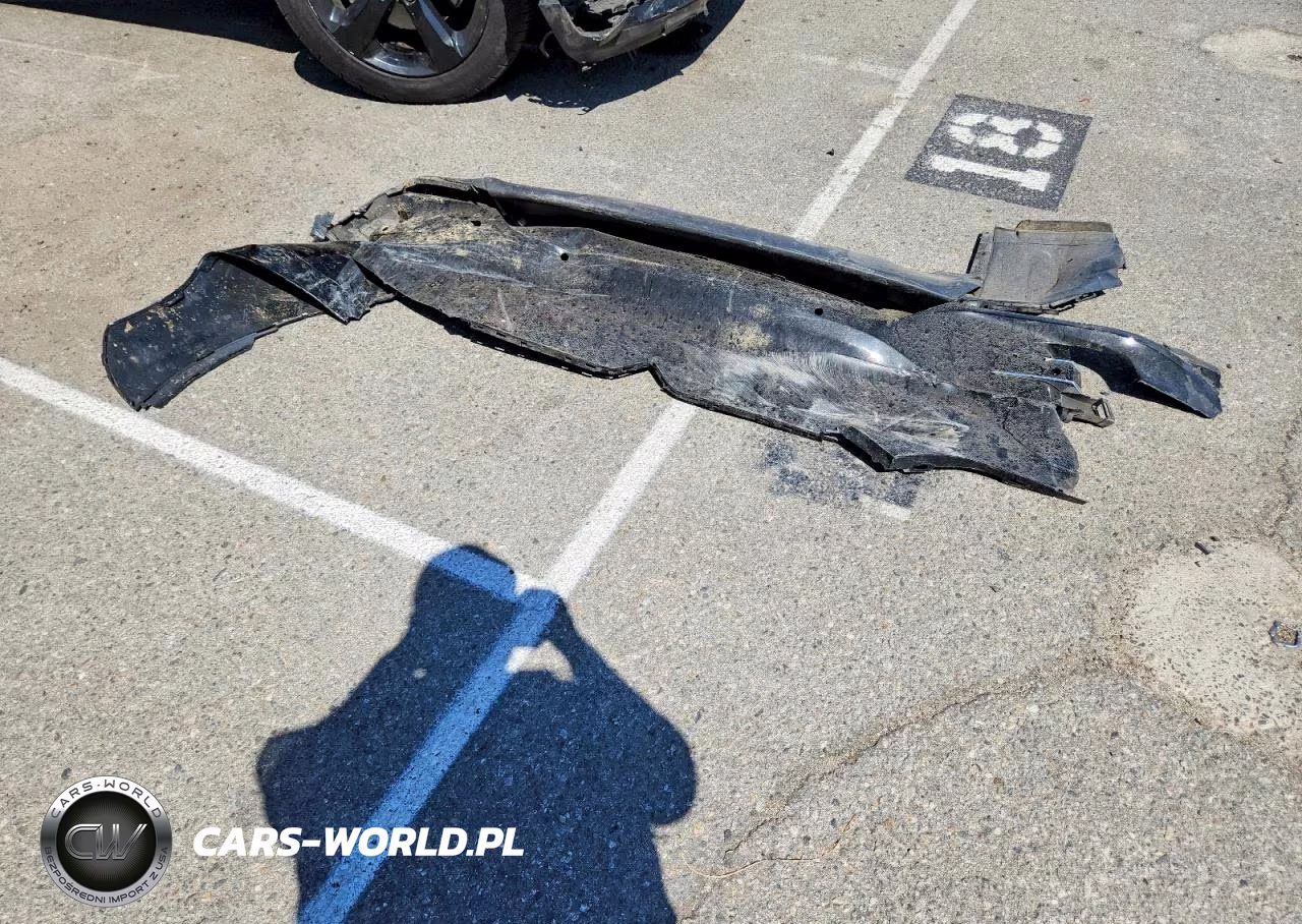 2018 Tesla Model X VIN:5YJXCBE26JF116009 - 13