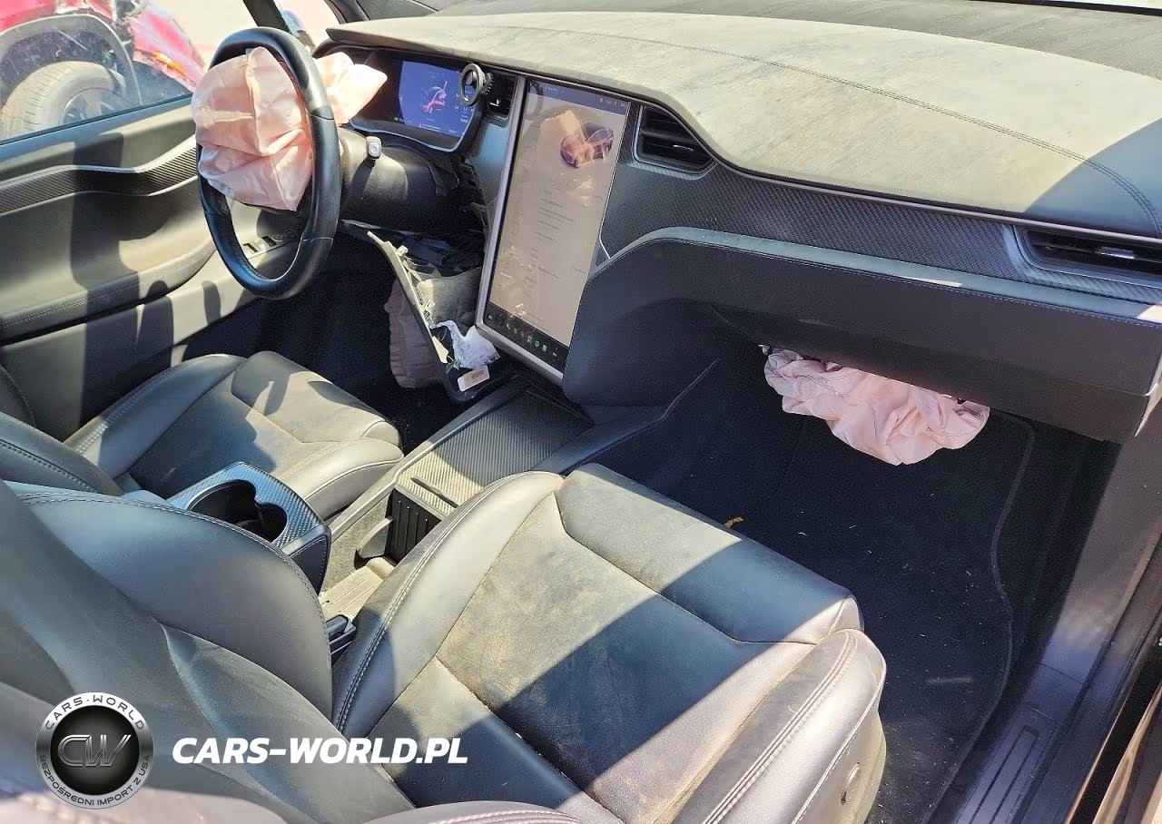 2018 Tesla Model X VIN:5YJXCBE26JF116009 - 8