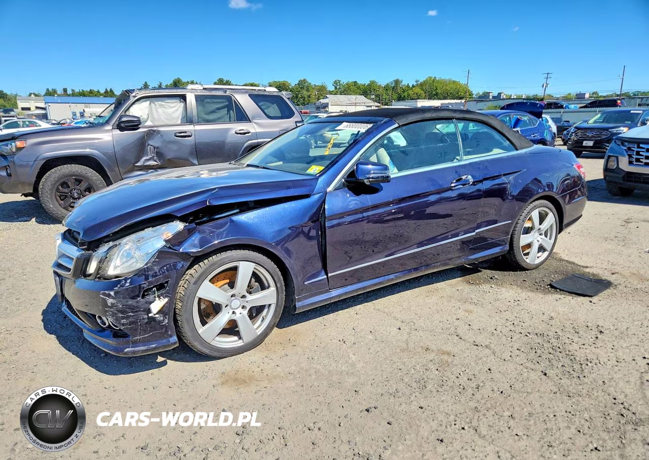 2011 Mercedes-Benz E 550 VIN:WDDKK7CF9BF053197 - 1