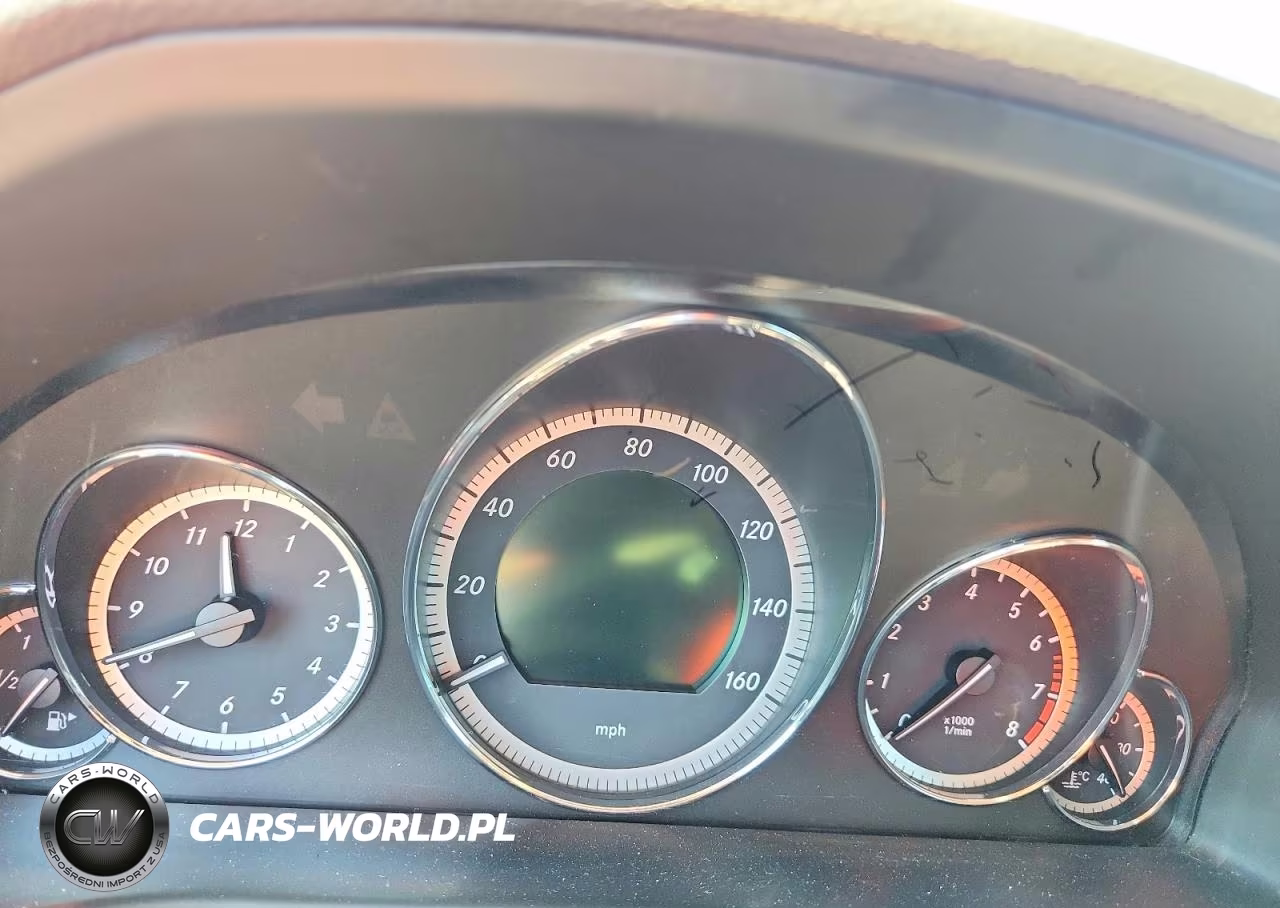 2011 Mercedes-Benz E 550 VIN:WDDKK7CF9BF053197 - 9