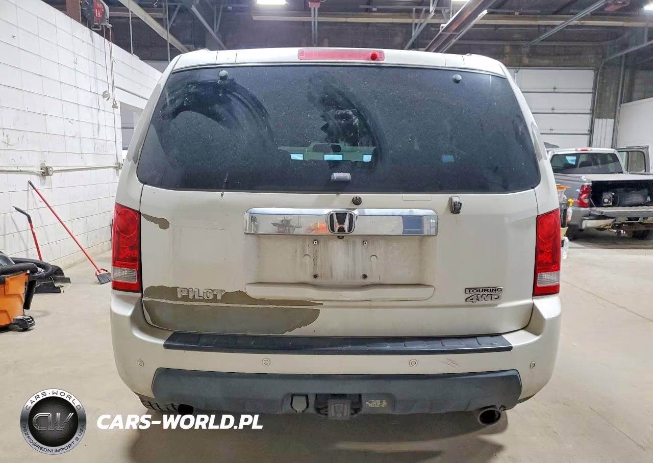 2011 Honda Pilot Touring VIN:5FNYF4H92BB061107 - 6