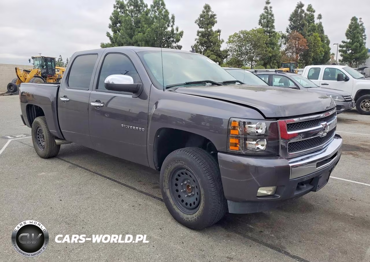 2011 Chevrolet Silverado C1500 Lt VIN:3GCPCSE02BG162981 - 4