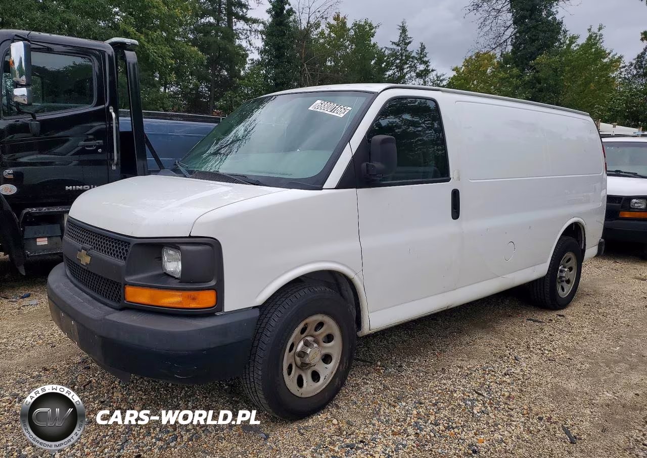 2013 Chevrolet Express G1500 VIN:1GCSGAFX0D1161074 - 1