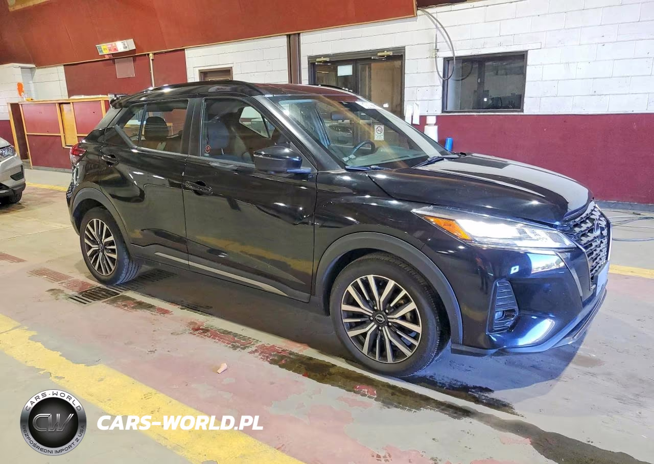 2022 Nissan Kicks Sr VIN:3N1CP5DV4NL483811 - 4