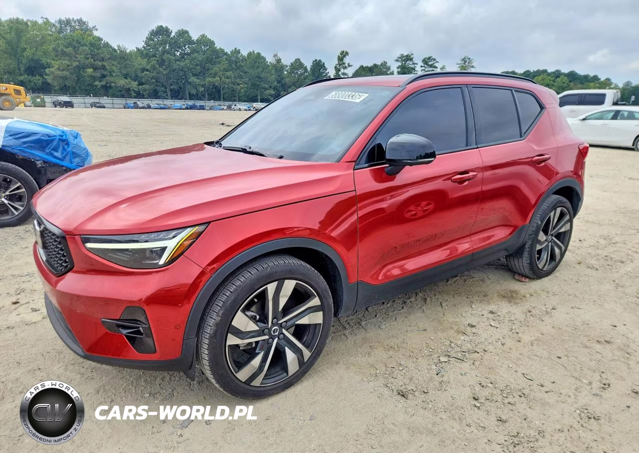 2025 Volvo Xc40 Plus – zdjęcie 1 z 13