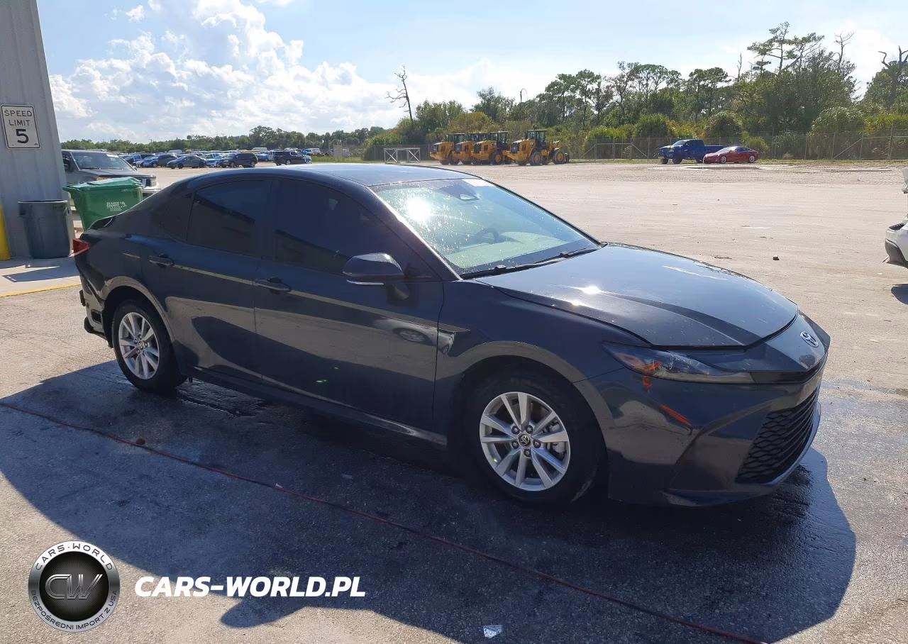2025 Toyota Camry Le VIN:4T1DAACK1SU002865 - 4