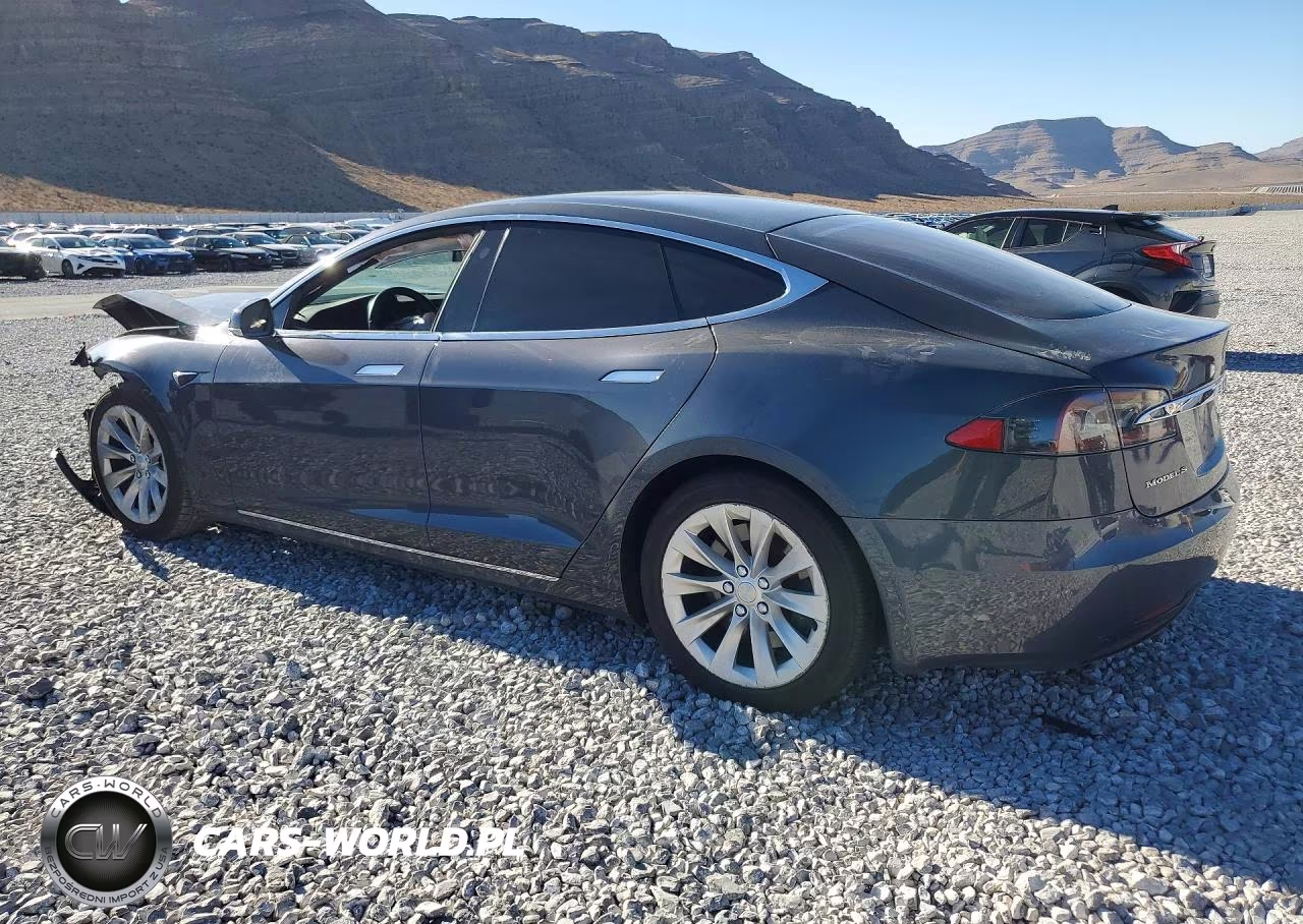 2018 Tesla Model S VIN:5YJSA1E23JF276116 - 2