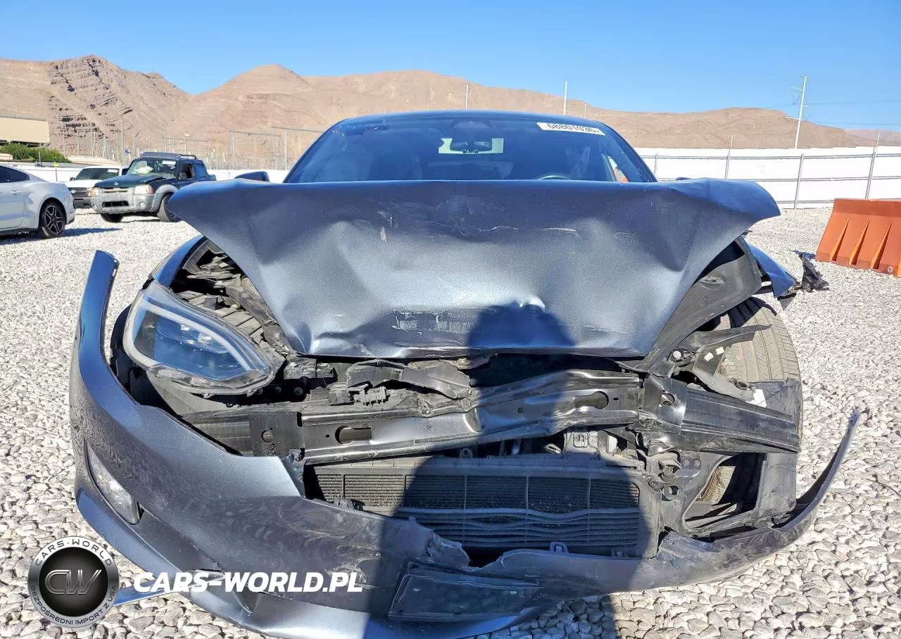 2018 Tesla Model S VIN:5YJSA1E23JF276116 - 5