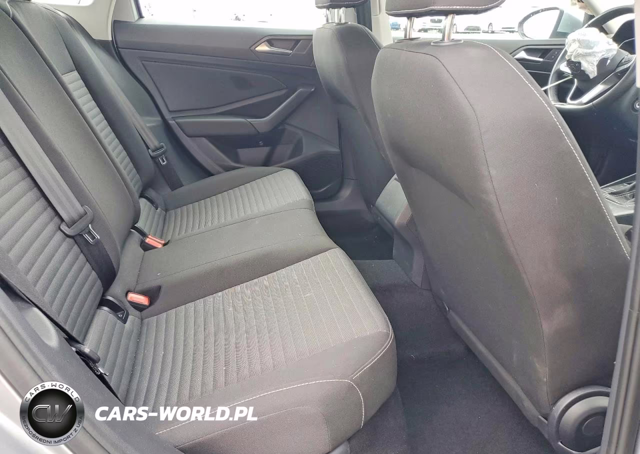 2025 Volkswagen Jetta S VIN:3VW5X7BU2SM014442 - 10