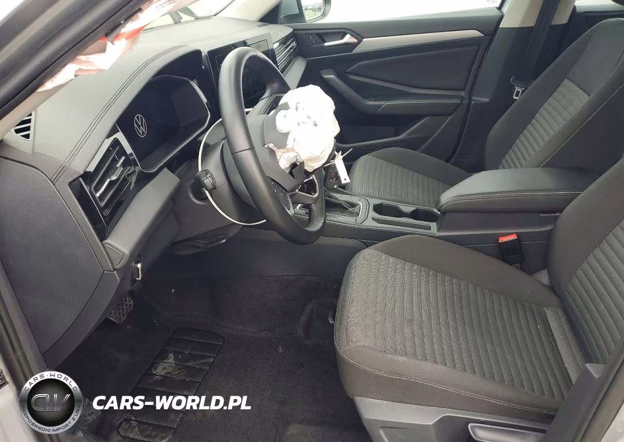 2025 Volkswagen Jetta S VIN:3VW5X7BU2SM014442 - 7