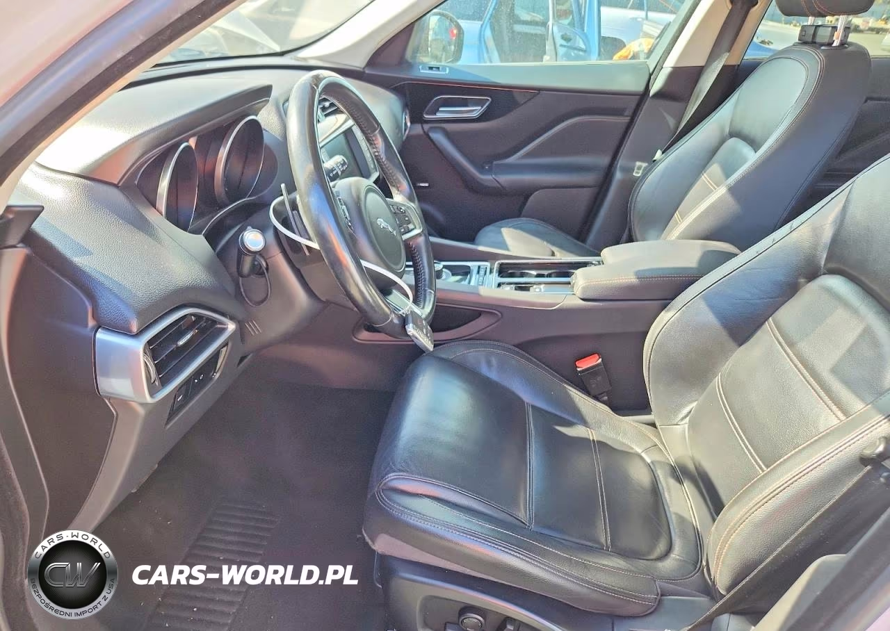2018 Jaguar F-Pace Prestige VIN:SADCK2FN5JA243289 - 7