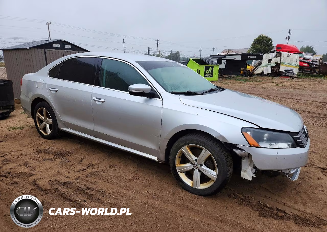 2013 Volkswagen Passat Se VIN:1VWBP7A35DC088096 - 4