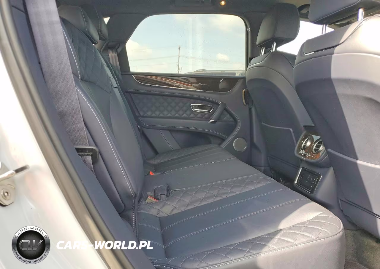 2019 Bentley Bentayga VIN:SJAAM2ZV8KC027436 - 11