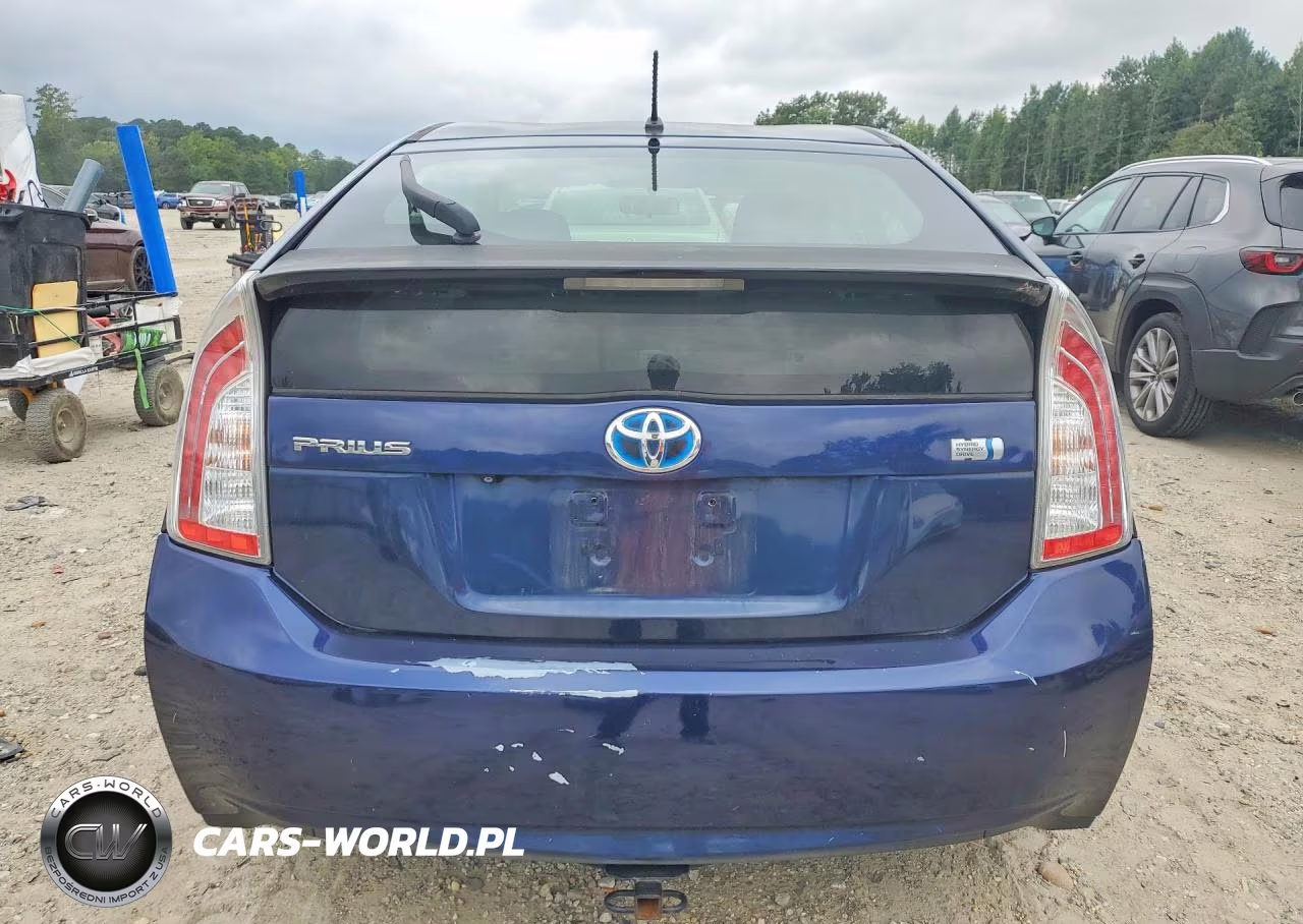 2015 Toyota Prius Two VIN:JTDKN3DU3F0436522 - 6