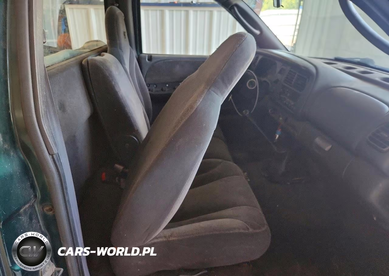 2000 Dodge Dakota VIN:1B7FL26X3YS611254 - 10