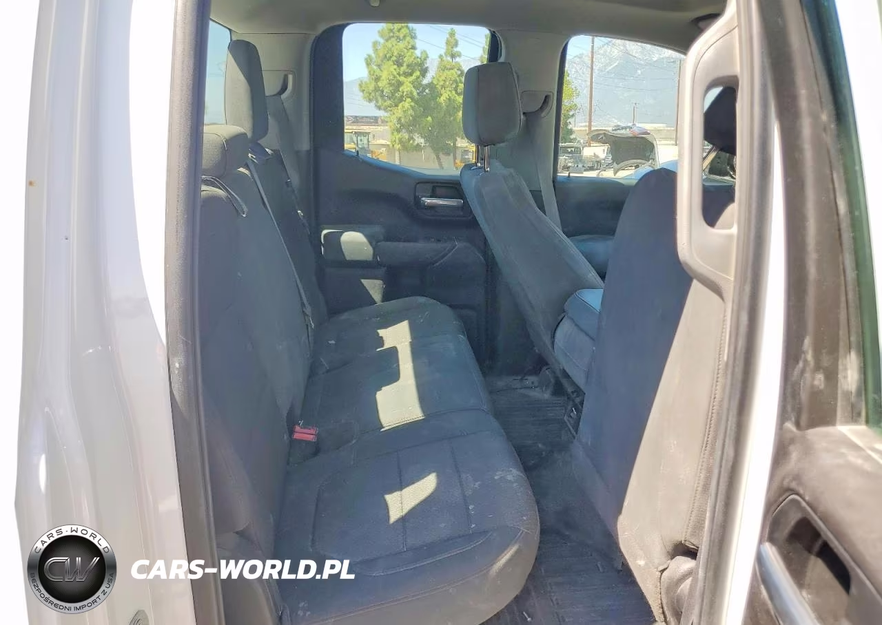 2020 Chevrolet Silverado C1500 VIN:1GCRWAEH6LZ261661 - 10