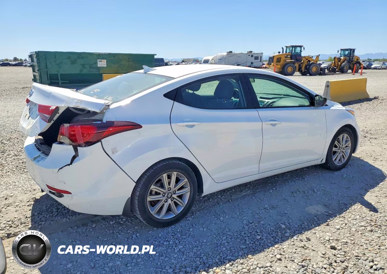 2015 Hyundai Elantra Se VIN:5NPDH4AE9FH608946 - 3