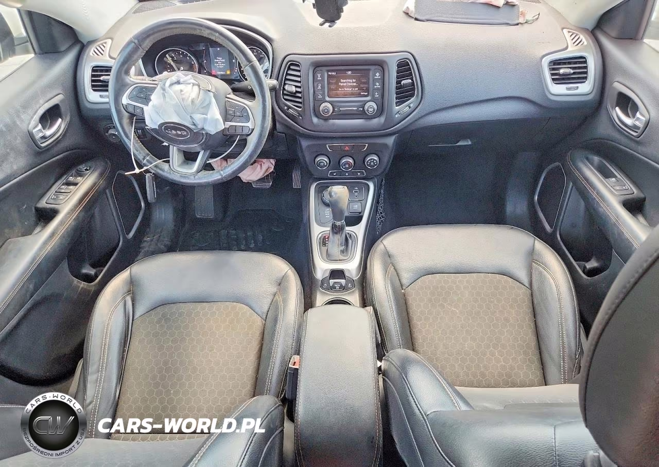 2018 Jeep Compass Latitude VIN:3C4NJDBB7JT192532 - 8
