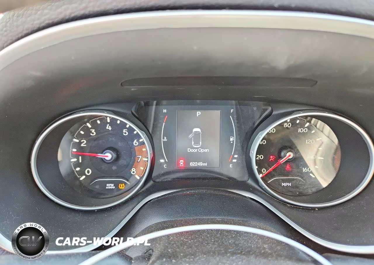 2018 Jeep Compass Latitude VIN:3C4NJDBB7JT192532 - 9