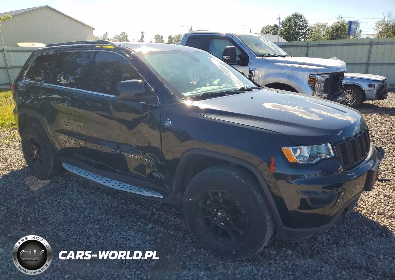 2019 Jeep Grand Cherokee Laredo VIN:1C4RJFAGXKC567949 - 4
