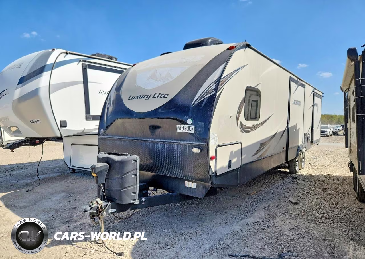 2018 Forest River Lacrosse Camper VIN:5ZT2LCZB0JB009307 - 2