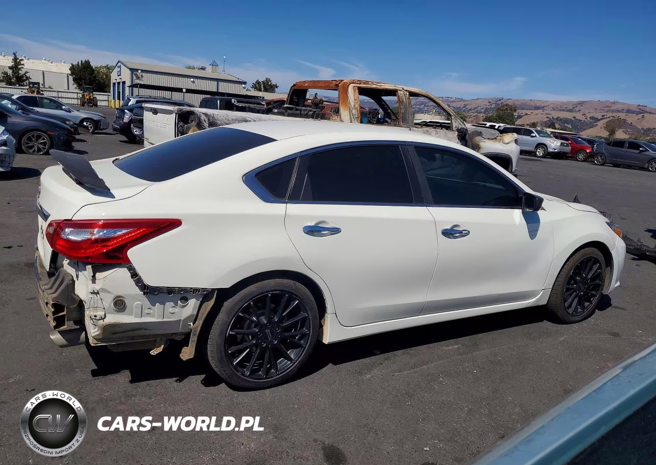 2016 Nissan Altima 2.5 S VIN:1N4AL3AP1GC250094 - 3