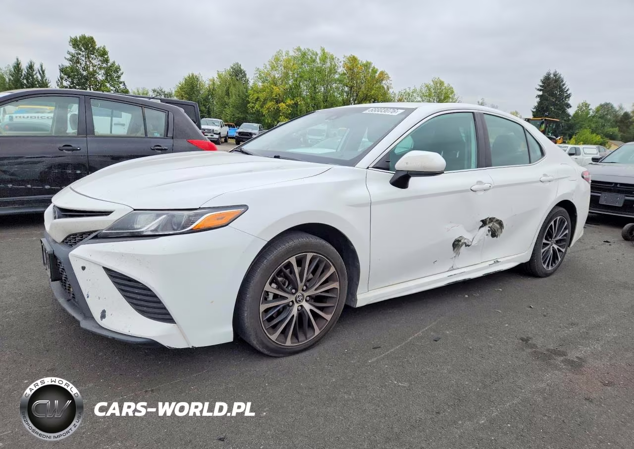 2020 Toyota Camry Se